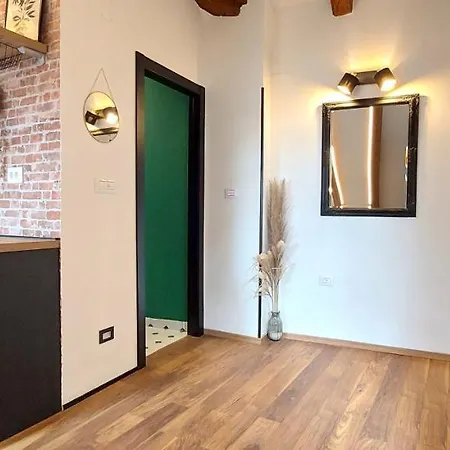 Apartmán Brand New Centre 2 *