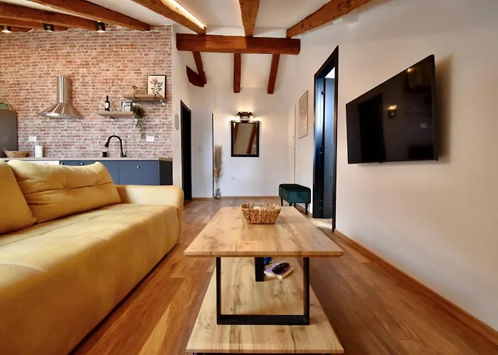 Brand New Centre 2 Pula