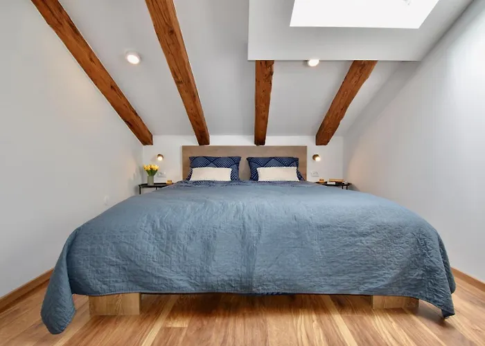 Brand New Centre 2 Pula