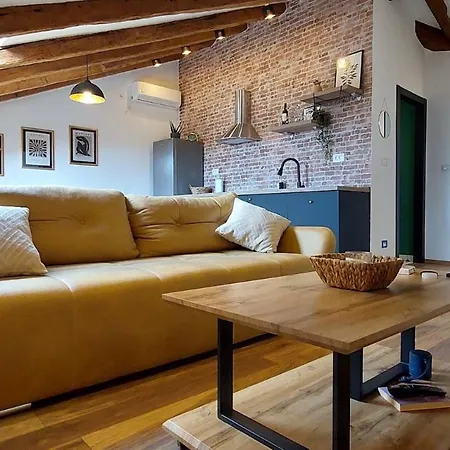 Brand New Centre 2 Apartman Pula